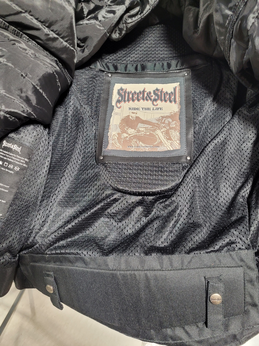 Street & Steel Men's Black Performance Jacket - Picture 6 of 7